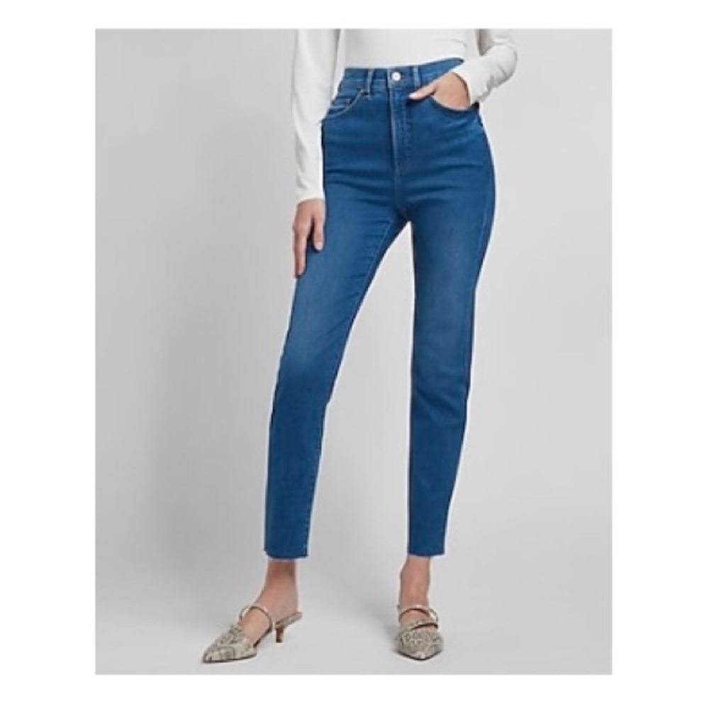 Express Super High Waisted Raw Hem
Slim Jeans